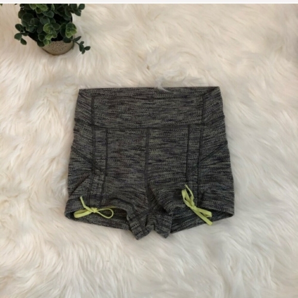 Lululemon Liberty Shorts Diamond Jacquard - Picture 2 of 4
